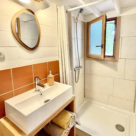La Tiny House Des Tisserins - Sous Les Chenes Dağ evi Lalbenque